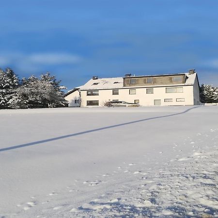 Beautiful Holiday Home Ideal For Hikers Kleinlangenfeld Exterior photo
