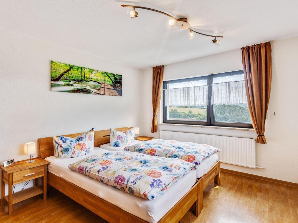 Beautiful Holiday Home Ideal For Hikers Kleinlangenfeld Exterior photo