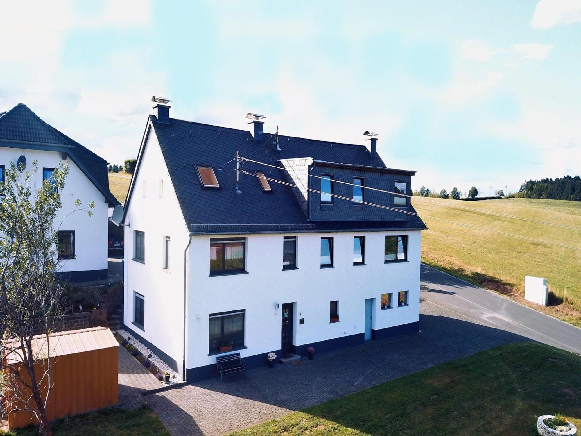 Beautiful Holiday Home Ideal For Hikers Kleinlangenfeld Exterior photo